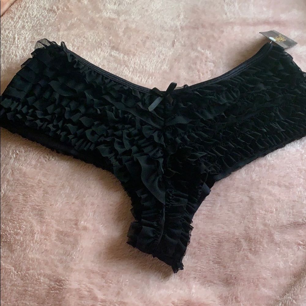 Ruffle Black Boy Shorts